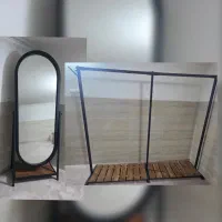 رگال و آینه قدی