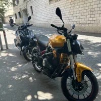 بنلی ۳۰۰ دوسیلندر
