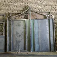 درب ویلایی .حیاطی ۳متری