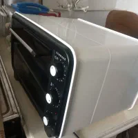 یک عدد توستر  کامل نو به فروش میرسد