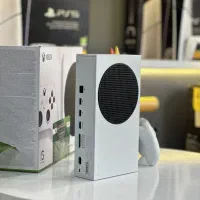 کنسول xbox seiers s درحد نو شش ماه گارانتی مانده
