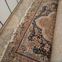 دوتا فرش ۶متری و یک عدد بخاری
