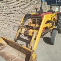 تراکتر فرگوسن 82