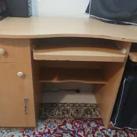 میز کامپیوتر بدون کامپیو تر