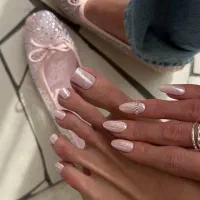 مدل کاشت ناخن برای کارآموز