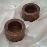 تعدادی اکسسوری سنگ مصنوعی
