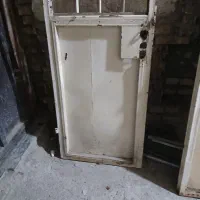 در اهنی بدون چارچوب است وانت موجود هست