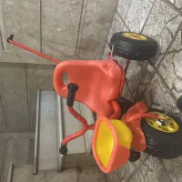 سه چرخه قرمز
