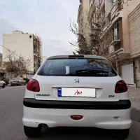 فروش فوری ۲۰۶ تیپ ۵، تمیز در حد نو و روپا