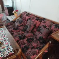 فروش یک دست مبل۷نفره چوبی اعلا با میز ناهار خوری