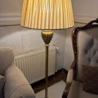 اباژور پایه دار