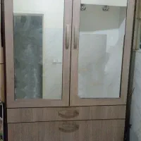 جاکفشی و جالباسی