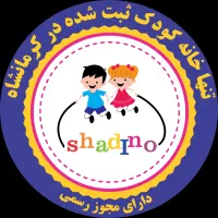 به دونفر همکار خانم( مربی کودک و خدمه)