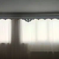 کتیبه پرده سفید و طلایی