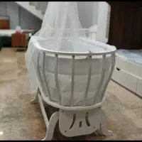 گهواره و تخت کنار مادر نو ، صندلی غذا