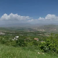باغ ۲ ساله ۵۲۰۰ متری حصار شده