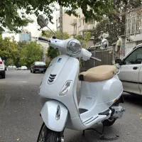 وسپا VXL150 مدل ۱۴۰۱ سفید-۳۸۰۰ کیلومتر کارکرد