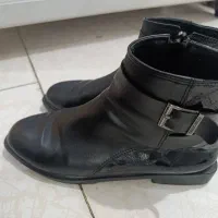 دو عدد نیم بوت