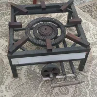 اجاق سه شعله و دیگ روی