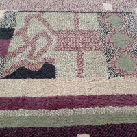 قالیچه خاص و خوش طرح و نقش جذب کننده