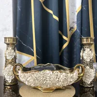 میوه خوری شیک با ۲تا اکسستوری بغل ترک