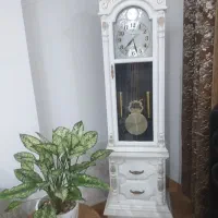 ساعت ایستاده زیبا