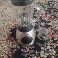 آب میوه گیری در حد نو