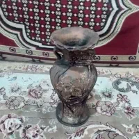 گلدان کوچک بزرگ در حدنو
