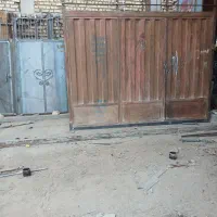 درب باغی. کارگاهی درب ریلی وحیاط. انباری حفاظ نرده