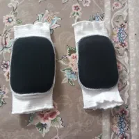 زانو بند و کفش استوک نو