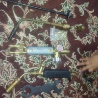 یک عدد بکس خور شارژی همراه با وسایل جوشکاری