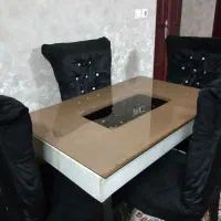 میز ناهار خوری ۴نفره سالم با۴تا صندلی