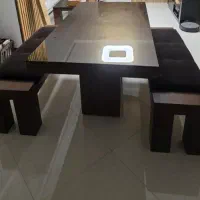 میز و نیمکت چوبی