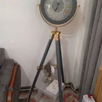 ساعت ایستاده