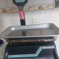 ترازو ویترین