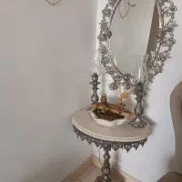 آیینه و شمعدان با میز و سنگ مرمر