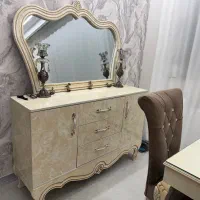 کنسول و آینه