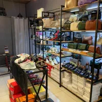 دکور و ویترین مغازه رگال
