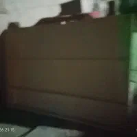 درب حیاط و چهار چوب ضخیم و درحد نوع