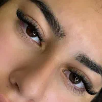تخفیف خدمات و اموزش اکستنشن مژه و لیفت