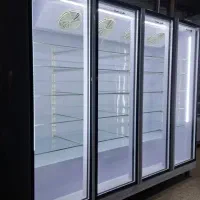 یخچال ایلیا ۳در ۴در ۲در ایستاده ویترینی تمام سفید