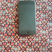 آیفون ۸ در حد نو