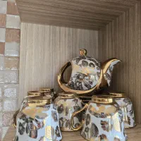 یکدست فنجان و نعلبکی و قوری