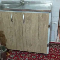 کابینت ظرفشویی با شیر آب