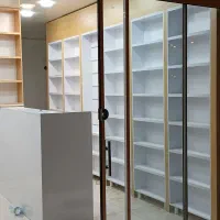 ساخت و تولید انواع دکور های داروخانه