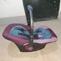 کریر نوزاد بچه