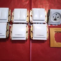 کلید پریز لولا یراق دستگیره کابینت برقی روشنایی