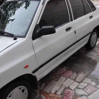 ماشین مدل ۸۲فروشی