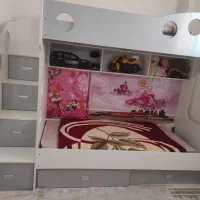 تخت دو طبقه