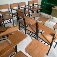 تک صندلی دانش آموز